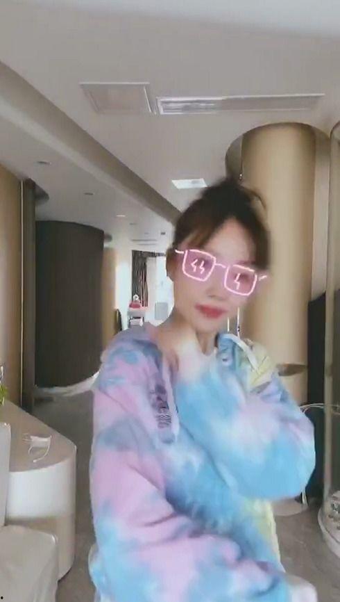 甜馨饭桌爆料视频,揭秘明星家庭温馨日常  第3张